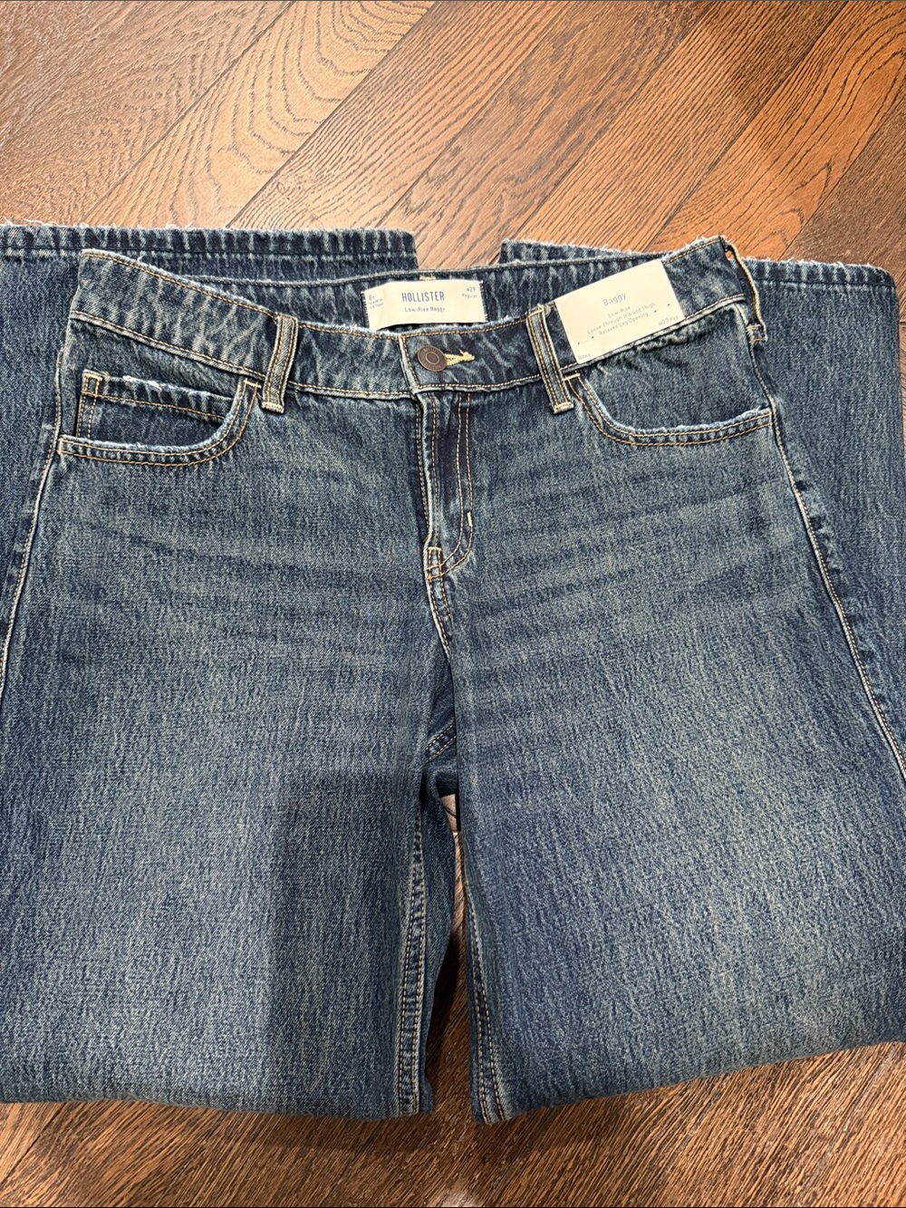 Hollister women’s Blue Denim Jeans